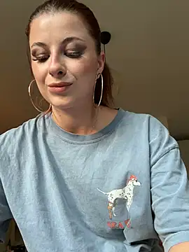 Snapshot of Mia-Minou chatting on 07-03-26, 06:14 Mia-Minou online show from 07-03-26, 06:14