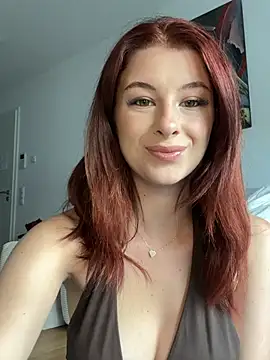 Snapshot of Mia-Minou chatting on 07-09-26, 07:20 Mia-Minou online show from 07-09-26, 07:20