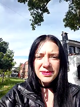 Isabella 21x online show from 10-21-25, 12:59