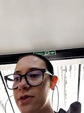 Isabella 21x online show from 10-23-25, 12:48