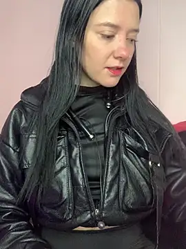 Isabella 21x online show from 12-15-25, 12:44