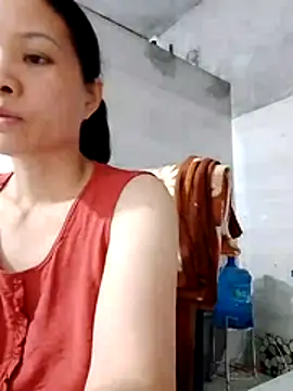 Snapshot of Aninyin22 chatting on 04-21-26, 12:12 Aninyin22 online show from 04-21-26, 12:12