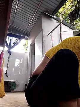 Aninyin22 online show from 12-15-25, 01:33