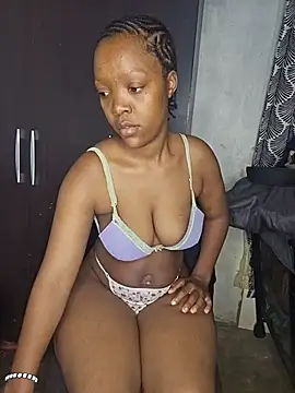 Snapshot of curvysexybody chatting on 07-30-26, 12:43 curvysexybody online show from 07-30-26, 12:43