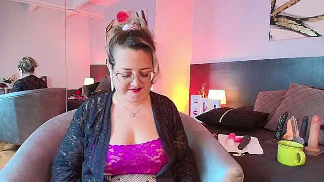 MartinaCaycedo online show from 02-25-25, 01:00