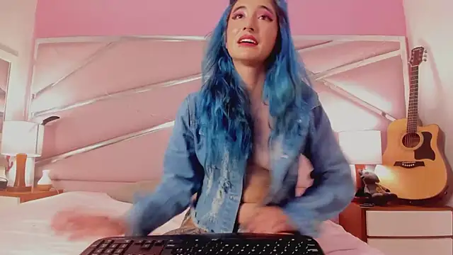 Snapshot of Lunapage chatting on 03-07-25, 04:11 Lunapage online show from 03-07-25, 04:11