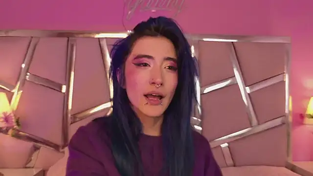 Snapshot of Lunapage chatting on 09-13-25, 08:09 Lunapage online show from 09-13-25, 08:09