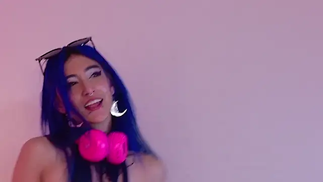 Snapshot of Lunapage chatting on 09-11-25, 08:53 Lunapage online show from 09-11-25, 08:53