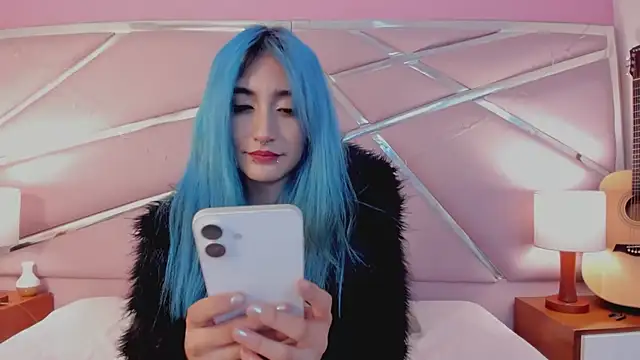 Snapshot of Lunapage chatting on 03-17-25, 01:08 Lunapage online show from 03-17-25, 01:08