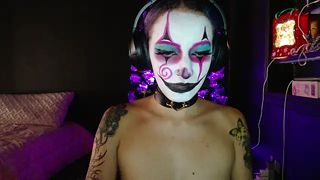 Eloise-brown online show from 12-04-25, 07:46