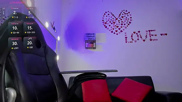 roxanne jones1 online show from 02-26-25, 01:46