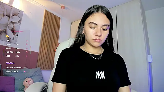 Snapshot of mia_nevaeh chatting on 05-11-26, 09:12 mia nevaeh online show from 05-11-26, 09:12