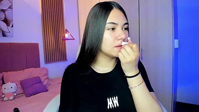 mia nevaeh online show from 01-18-26, 05:05