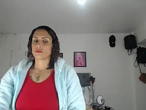 Corina hot online show from 11-30-25, 06:30