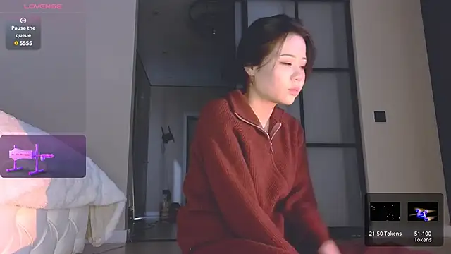 Snapshot of Ake_Mi chatting on 02-24-25, 04:15 Ake Mi online show from 02-24-25, 04:15