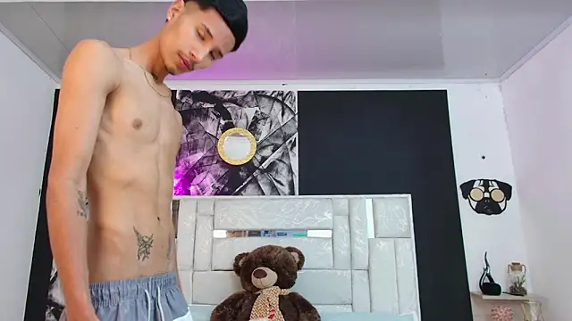 Jack lover1724 online show from 04-10-26, 02:51