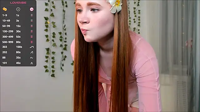 Snapshot of Freckle_Diyana chatting on 02-13-25, 03:45 Freckle Diyana online show from 02-13-25, 03:45