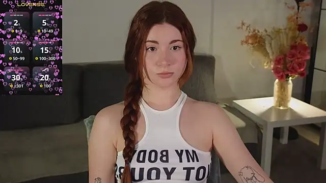 Snapshot of Freckle_Diyana chatting on 12-04-25, 09:58 Freckle Diyana online show from 12-04-25, 09:58