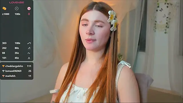 Snapshot of Freckle_Diyana chatting on 02-08-25, 04:03 Freckle Diyana online show from 02-08-25, 04:03