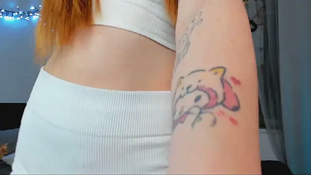 Snapshot of Freckle_Diyana chatting on 02-16-25, 10:22 Freckle Diyana online show from 02-16-25, 10:22