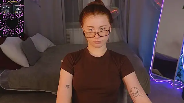 Snapshot of Freckle_Diyana chatting on 02-22-26, 09:38 Freckle Diyana online show from 02-22-26, 09:38