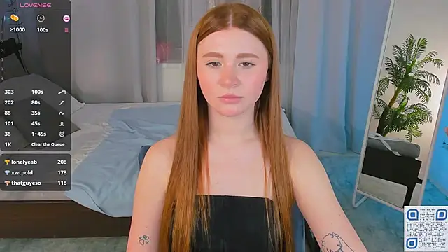 Snapshot of Freckle_Diyana chatting on 03-21-25, 12:40 Freckle Diyana online show from 03-21-25, 12:40