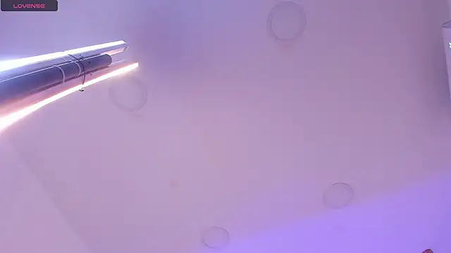 Snapshot of tinymoon- chatting on 12-24-24, 02:54 tinymoon- online show from 12-24-24, 02:54