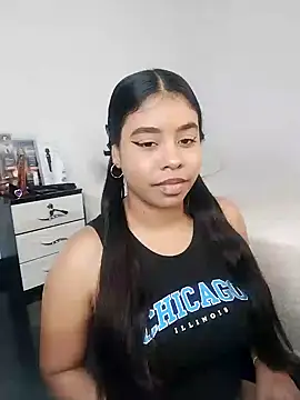 Snapshot of Fanny_Klean chatting on 02-06-25, 05:46 Fanny Klean online show from 02-06-25, 05:46