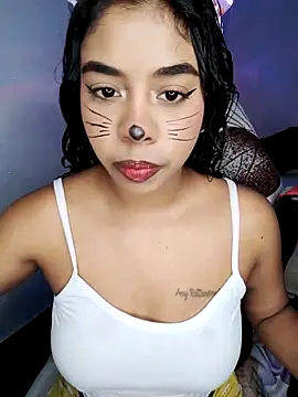 Fanny Klean online show from 10-28-25, 04:35