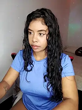 Fanny Klean online show from 10-26-25, 04:24