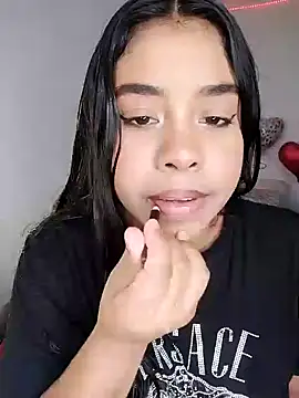 Snapshot of Fanny_Klean chatting on 03-10-25, 03:34 Fanny Klean online show from 03-10-25, 03:34