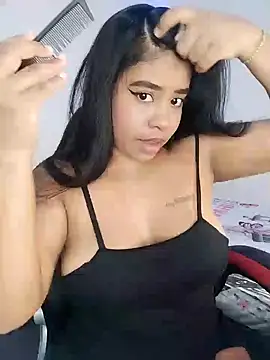 Snapshot of Fanny_Klean chatting on 01-31-25, 06:02 Fanny Klean online show from 01-31-25, 06:02