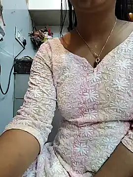 Snapshot of Manpreet_kaur21 chatting on 02-02-25, 06:47 Manpreet kaur21 online show from 02-02-25, 06:47