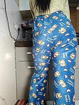 Manpreet kaur21 online show from 11-22-25, 06:45