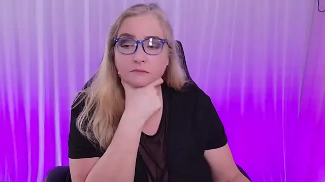 KatDSinclair online show from 02-05-25, 05:09