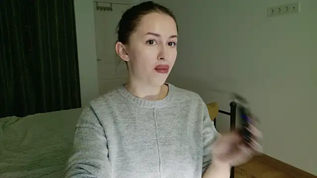 VioletCatt online show from 11-22-25, 06:34