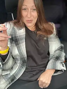 Snapshot of Sexyshysophia chatting on 12-18-24, 10:08 Sexyshysophia online show from 12-18-24, 10:08