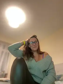 Snapshot of Sexyshysophia chatting on 12-11-24, 06:09 Sexyshysophia online show from 12-11-24, 06:09