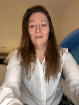 Snapshot of Sexyshysophia chatting on 01-07-25, 11:16 Sexyshysophia online show from 01-07-25, 11:16