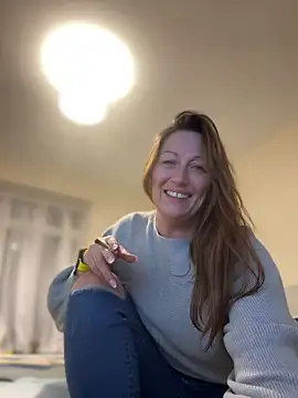 Snapshot of Sexyshysophia chatting on 12-13-24, 06:59 Sexyshysophia online show from 12-13-24, 06:59