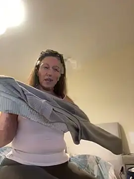 Snapshot of Sexyshysophia chatting on 12-11-24, 09:12 Sexyshysophia online show from 12-11-24, 09:12