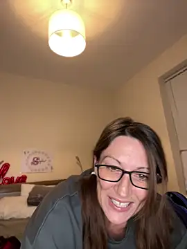 Snapshot of Sexyshysophia chatting on 02-05-25, 06:26 Sexyshysophia online show from 02-05-25, 06:26