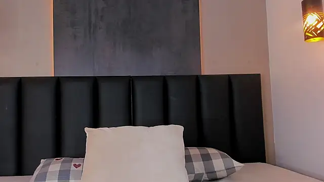 Snapshot of AmyPalmmer chatting on 10-01-25, 11:58 AmyPalmmer online show from 10-01-25, 11:58