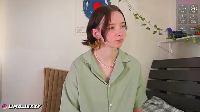 LimaLexxx online show from 04-10-26, 02:07