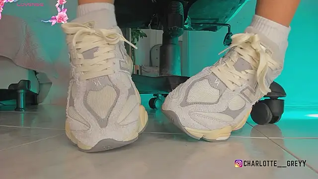 charlotte  grey online show from 02-27-26, 08:08