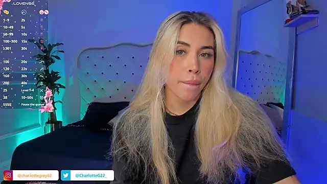 Snapshot of charlotte__grey chatting on 03-12-25, 08:20 charlotte grey online show from 03-12-25, 08:20
