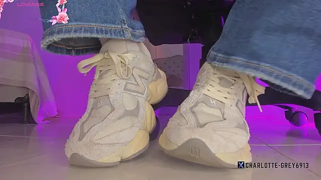 charlotte  grey online show from 03-03-26, 07:54