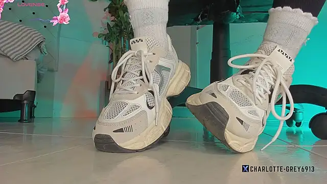 charlotte  grey online show from 02-17-26, 08:17