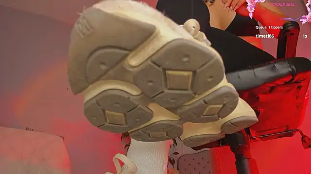 charlotte  grey online show from 03-21-26, 02:43