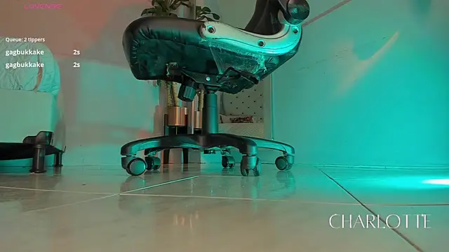 charlotte  grey online show from 12-18-25, 07:50